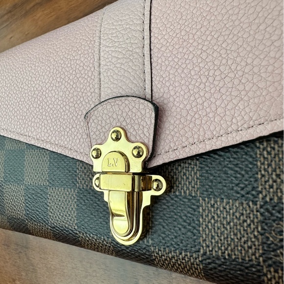 Vintage Authentic Louis Vuitton Damier Ebene Magnolia Rose Pink Clapton Wallet - Picture 9 of 17